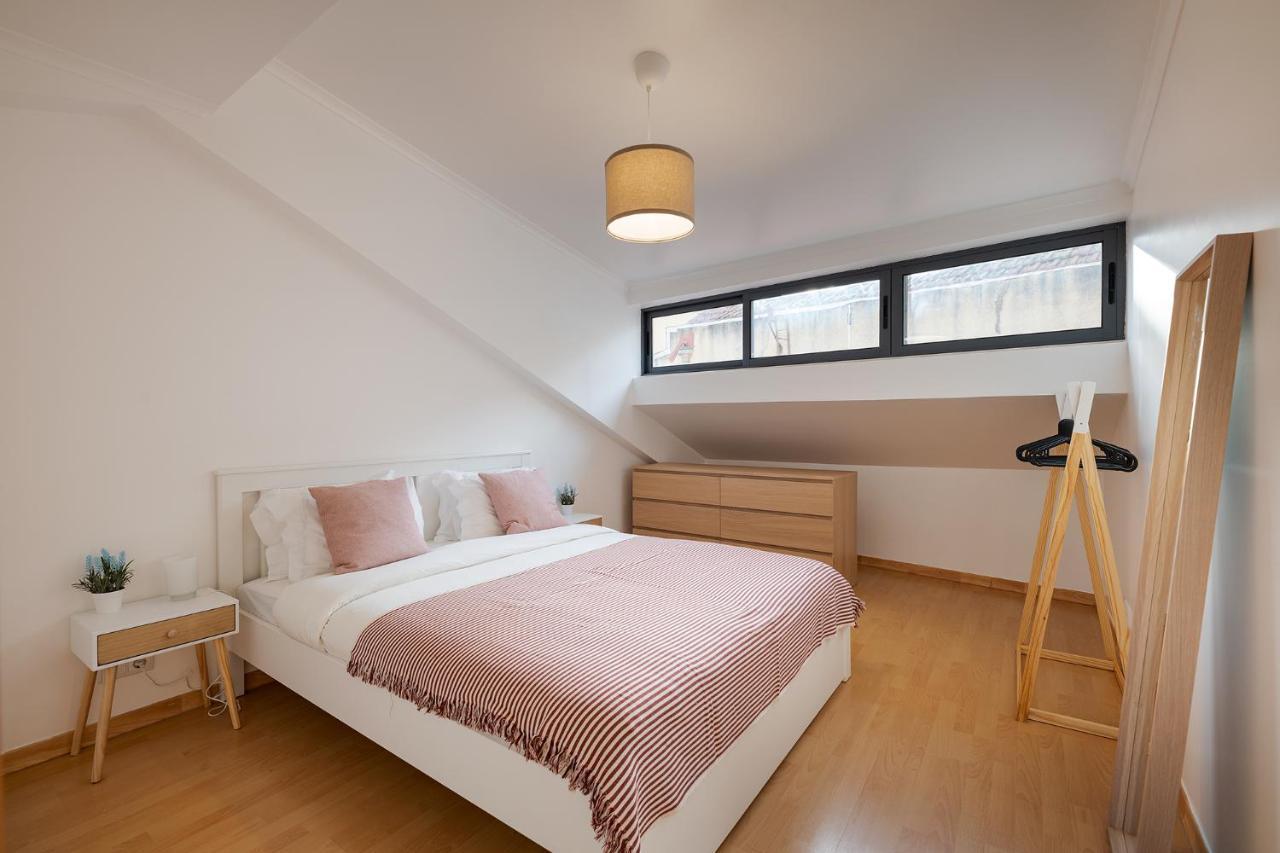 Central Gem IV - Lisbon Trendy Santos District With Dedicated Workspace ภายนอก รูปภาพ